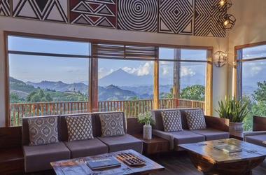 Uganda – 4-day Gorilla Safari Nkuringo Lodge – Tailored Fly-in